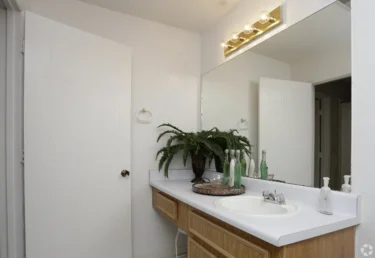 Berkeley Landing bathroom1