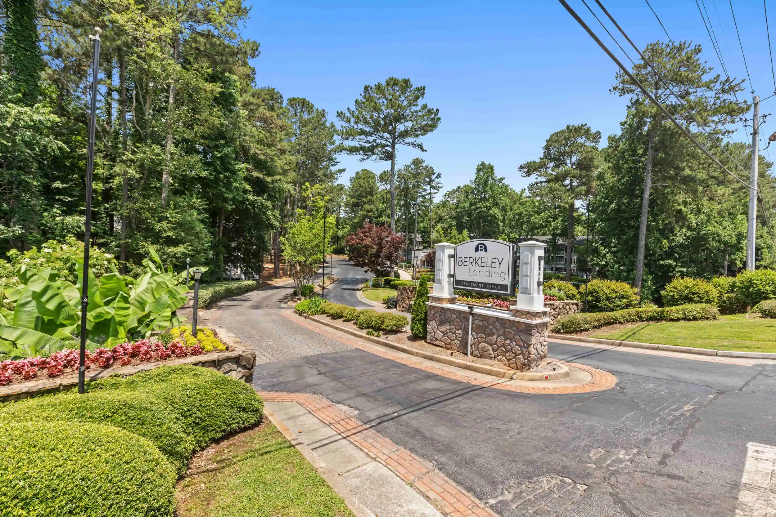 apartments near atlanta Berkeley Landing entrance
