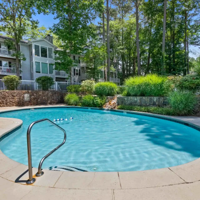 apartments in duluth Berkeley Landing pool1