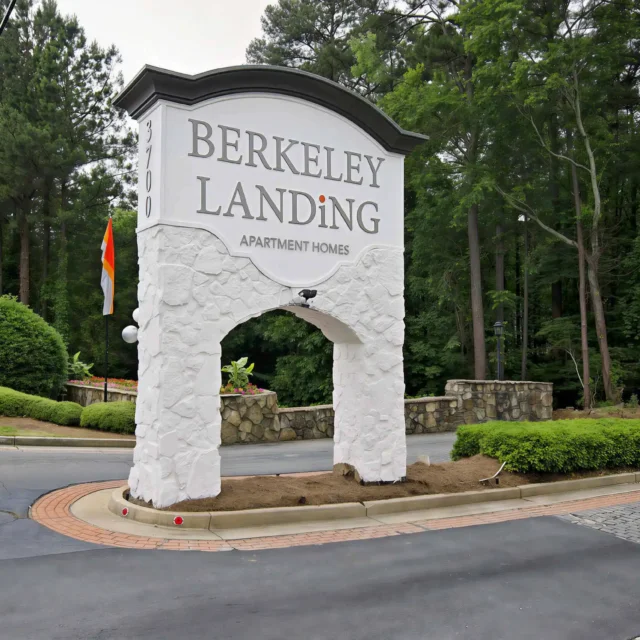Berkeley Landing apartments in duluth ga sign 1